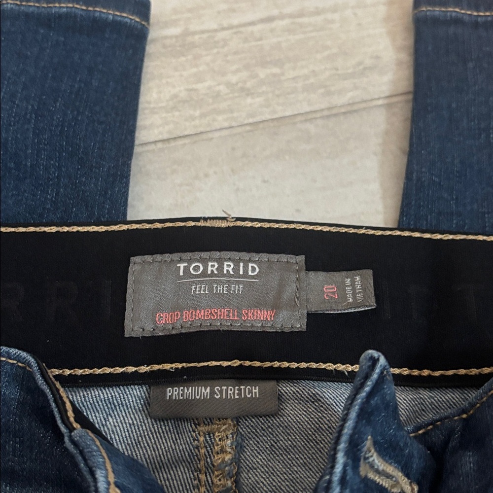 Torrid Blue Crop Bombshell Skinny Jeans